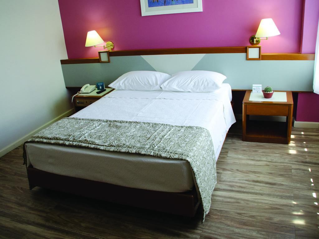 Cachoeiro Plaza Hotel Cachoeiro de Itapemirim Quarto foto